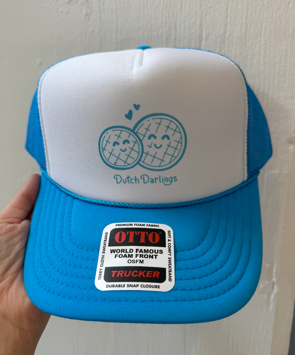 DUTCH DARLINGS TRUCKER HAT